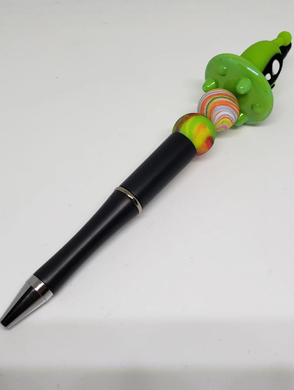 Handmade Green UFO Alien Beaded Silicone Focal Bead Pen